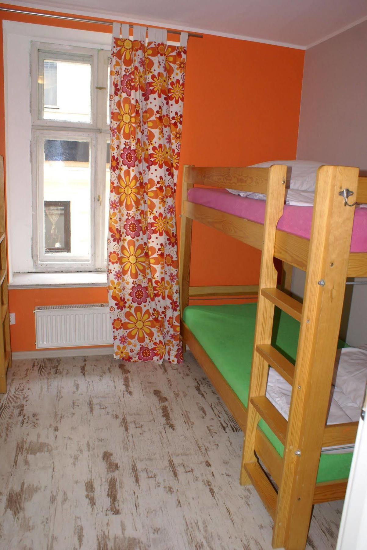 Hostel Frolic Goats Poznan